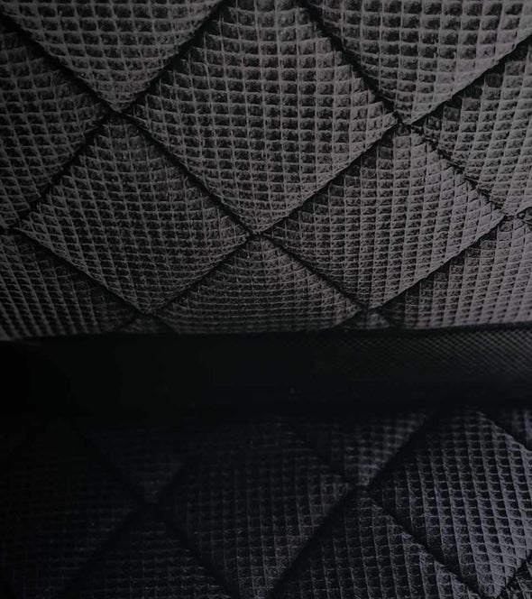 tapis de selle mesh light noir et rouge maille alexandra ledermann sportswear alsportswear