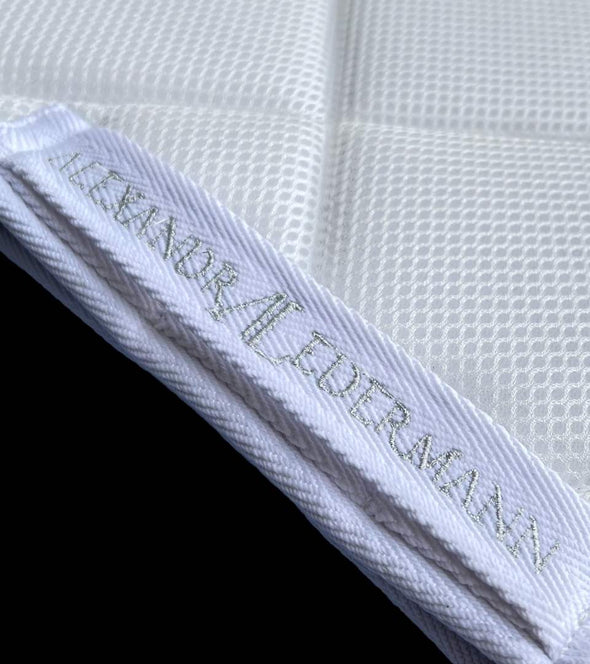 tapis de selle dressage blanc silver alexandra ledermann sportswear alsportswear