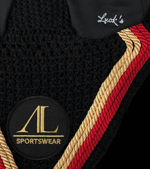 bonnet cheval noir cordes or rouge details alsportswear alexandra ledermann sportswear