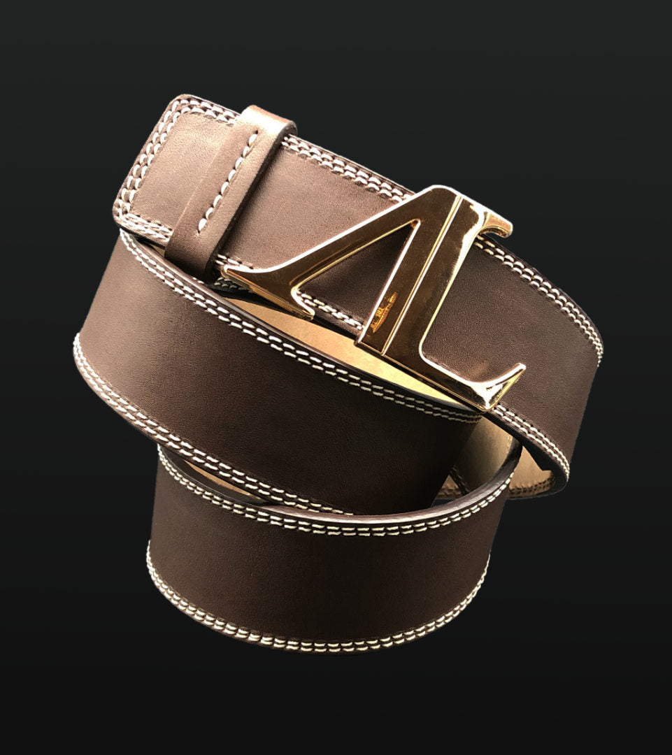 Sacoche de ceinture en cuir marron foncé - En vente sur Armurias