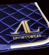 tapis de selle bleu nuit blanc or zoom matiere satinee alsportswear alexandra ledermann sportswear